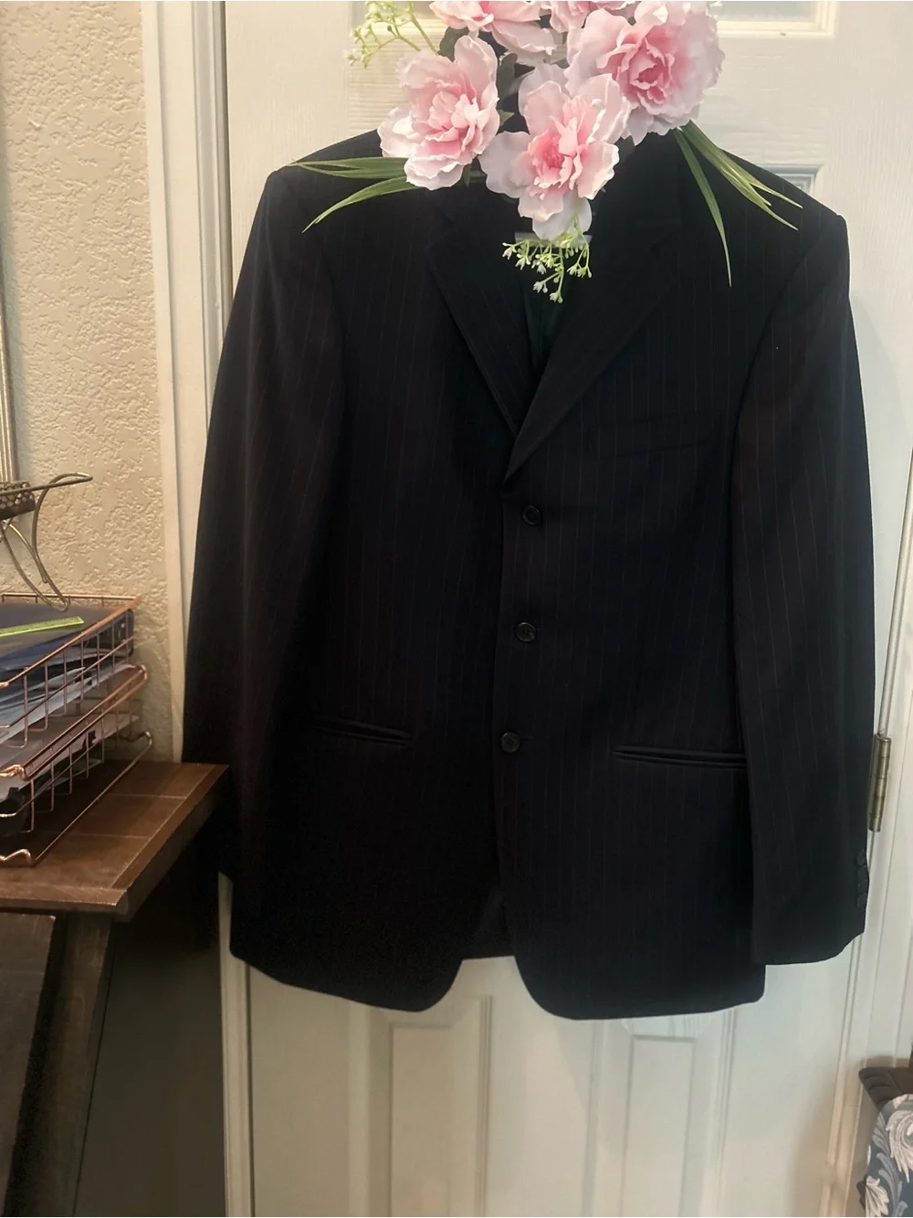 Banana Republic Modern suit - navy with Brown Pinstripes size 38S/ pants 32X30.